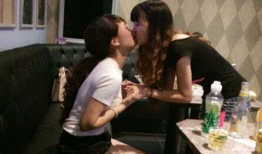 女生和男生搞基视频,女生与男生神秘互动视频曝光